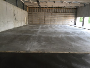 On peux deviner la surface du tapis environ 400 m